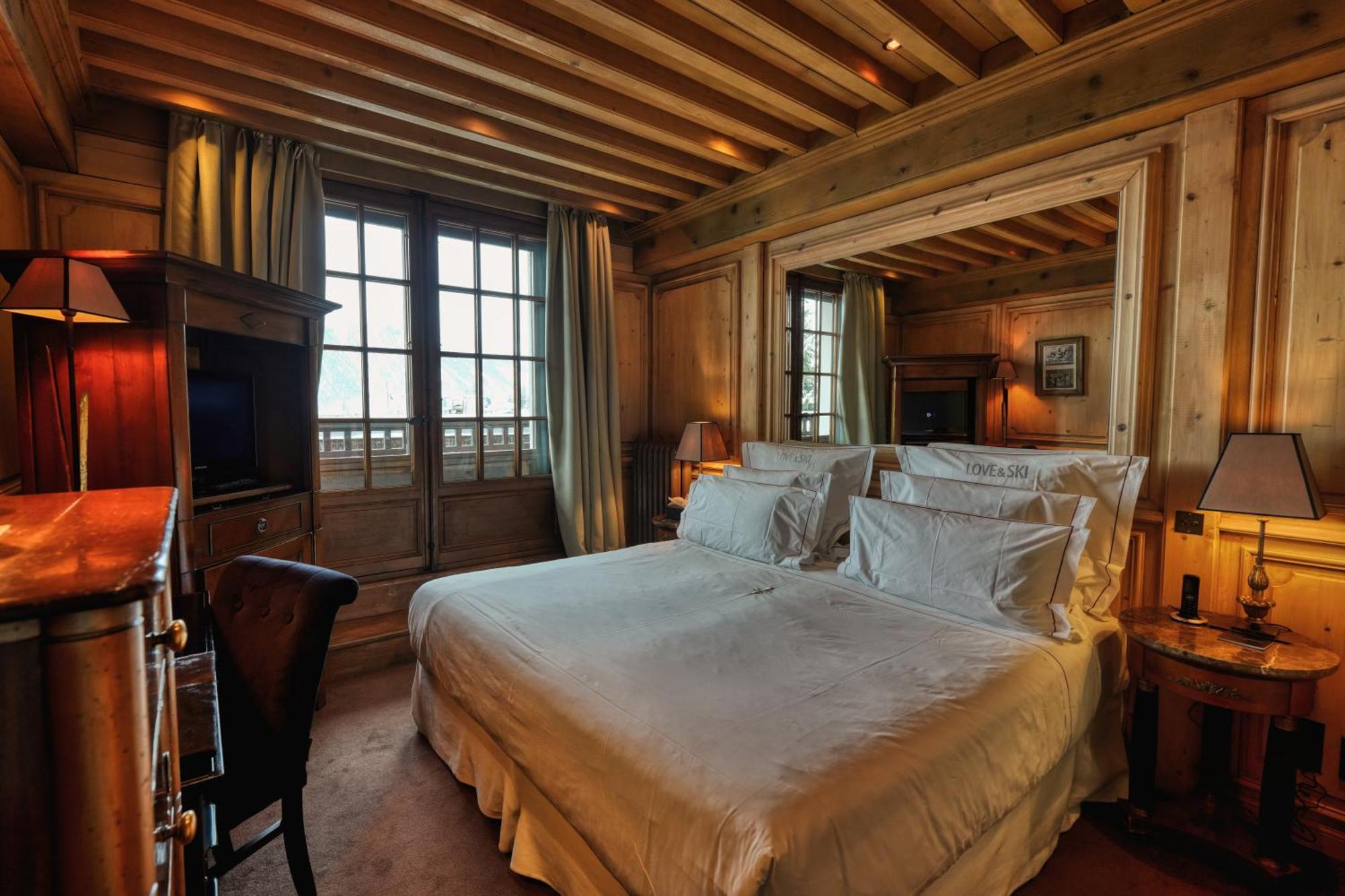 Le Saint Joseph Hotel Courchevel Exterior photo