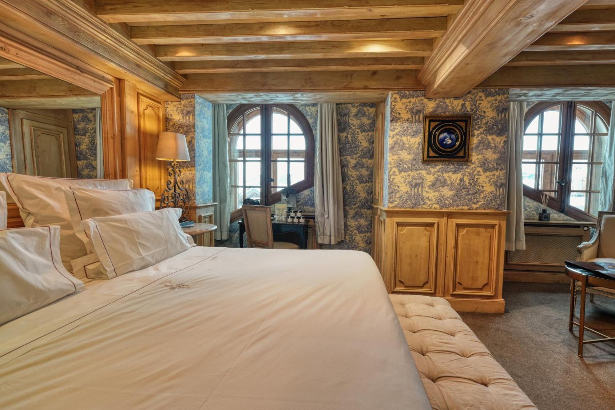 Le Saint Joseph Hotel Courchevel Exterior photo